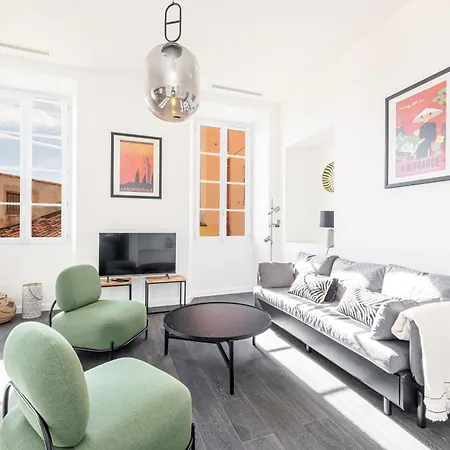 Le Brea, Elegant Appartement, Jolie Vue شقة