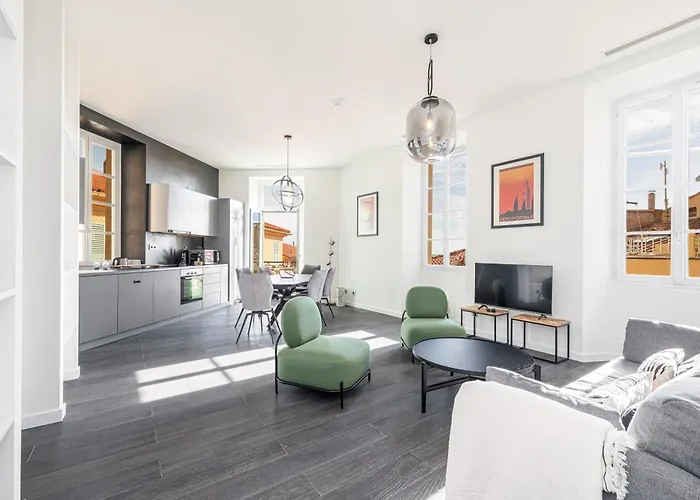 Апартаменти Le Brea, Elegant Appartement, Jolie Vue Мантон